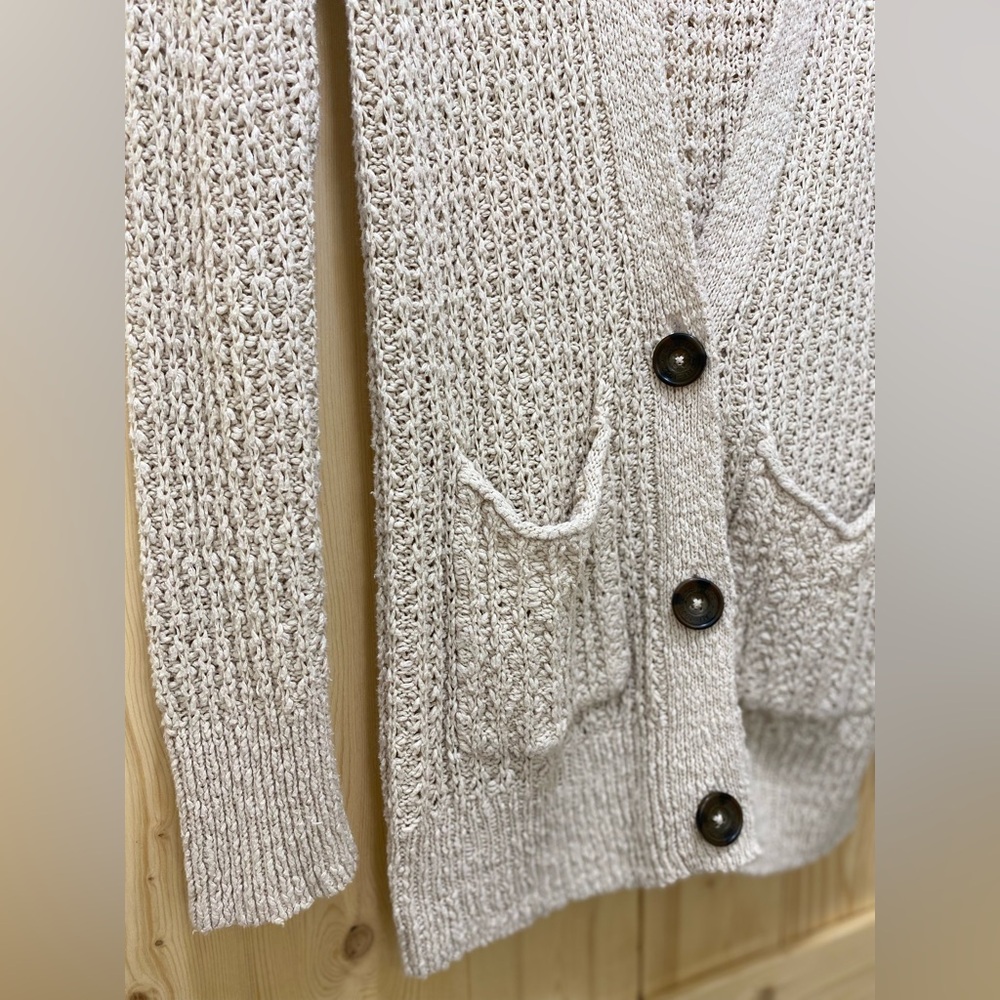 ❤️‍🔥❤️‍🔥Hollister Bohemian Creamy Tan Knit Buttoned Longer Beach Shabby Cardigan - Picture 2 of 6